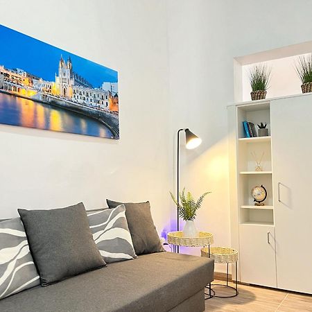 Maria & Matthias - Apartments In Central Of Floriana Екстер'єр фото