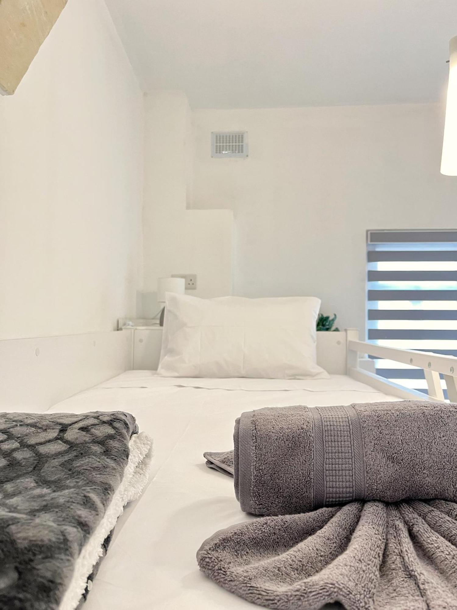 Maria & Matthias - Apartments In Central Of Floriana Екстер'єр фото