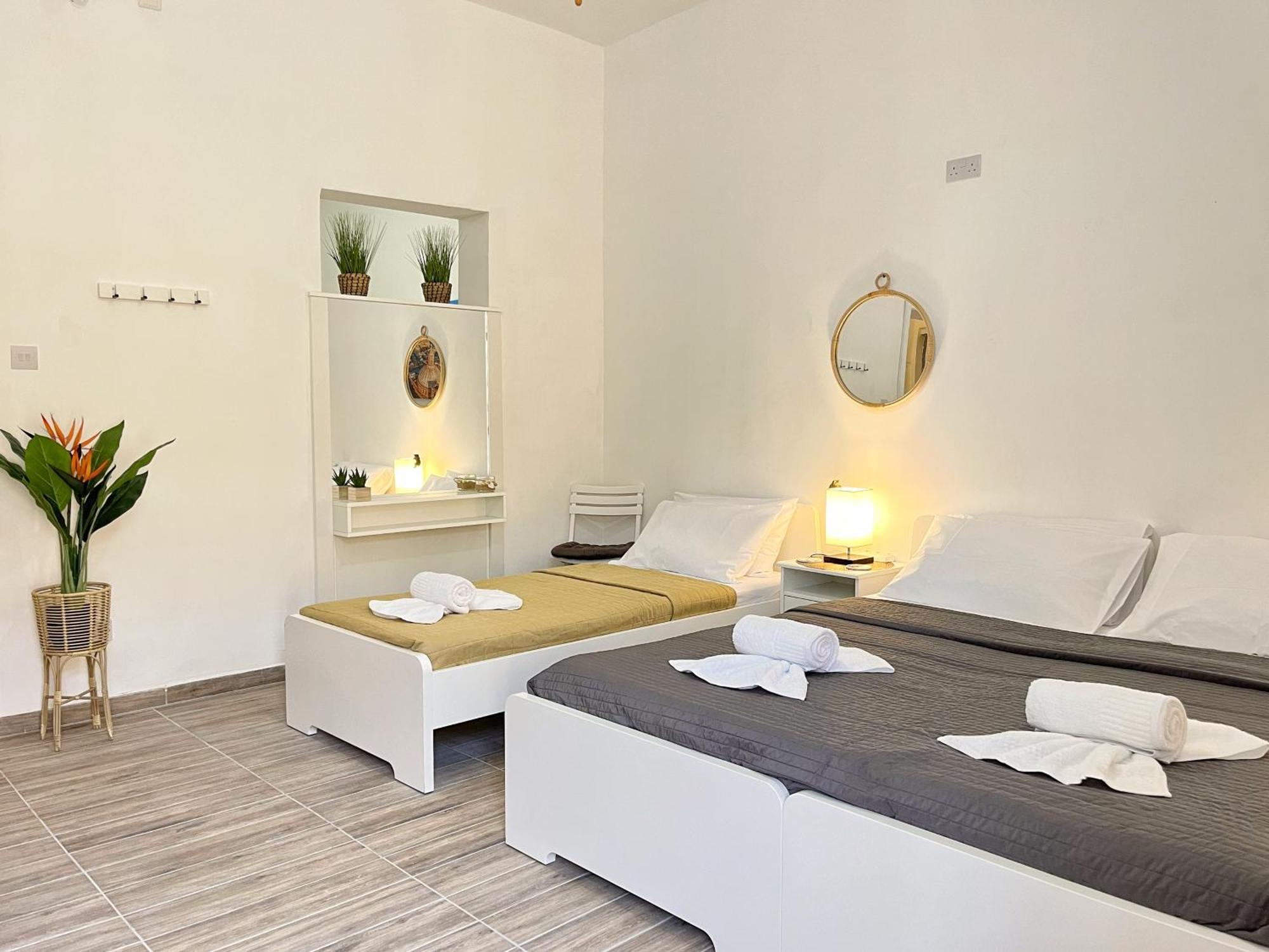 Maria & Matthias - Apartments In Central Of Floriana Екстер'єр фото