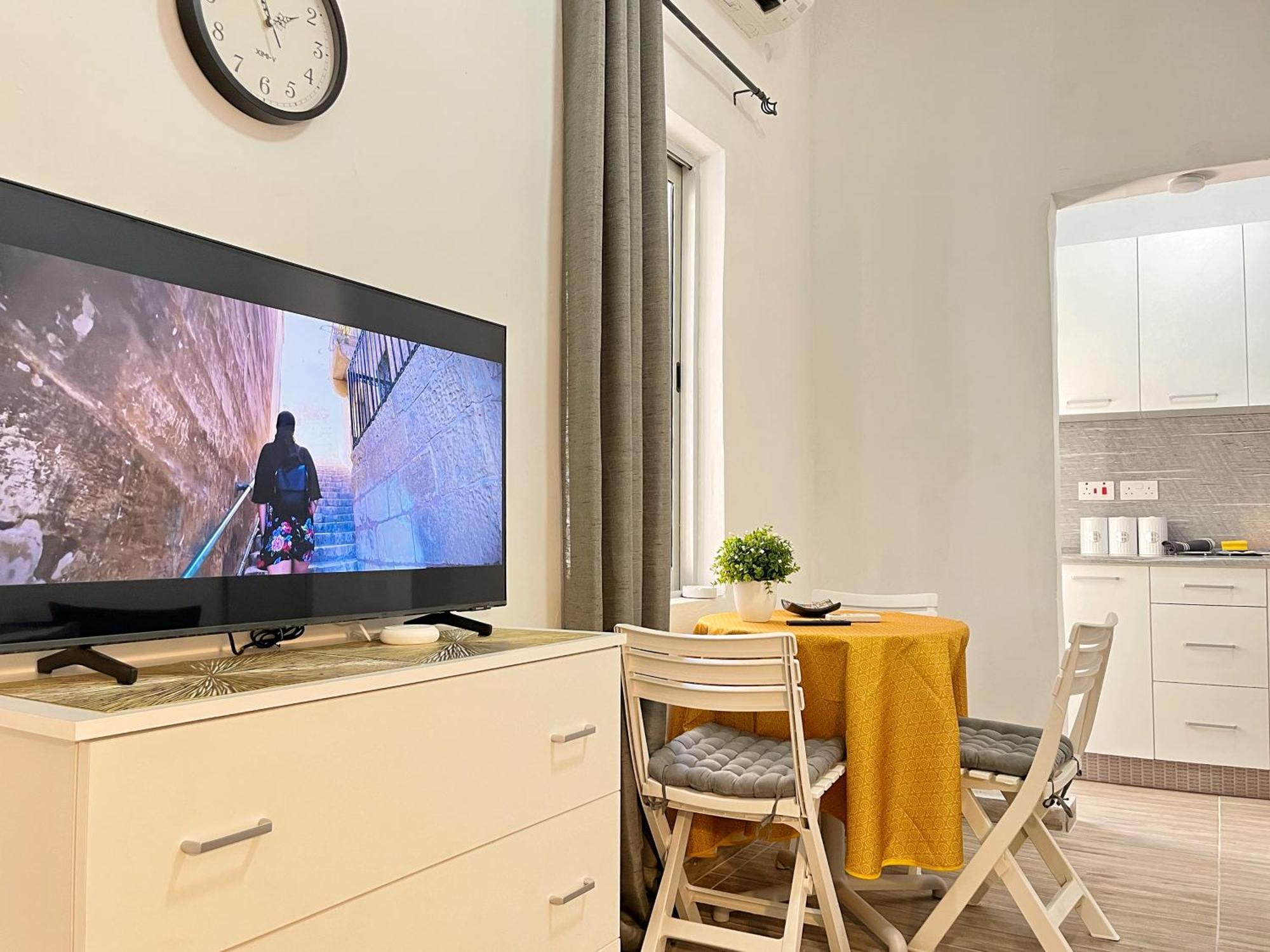 Maria & Matthias - Apartments In Central Of Floriana Екстер'єр фото